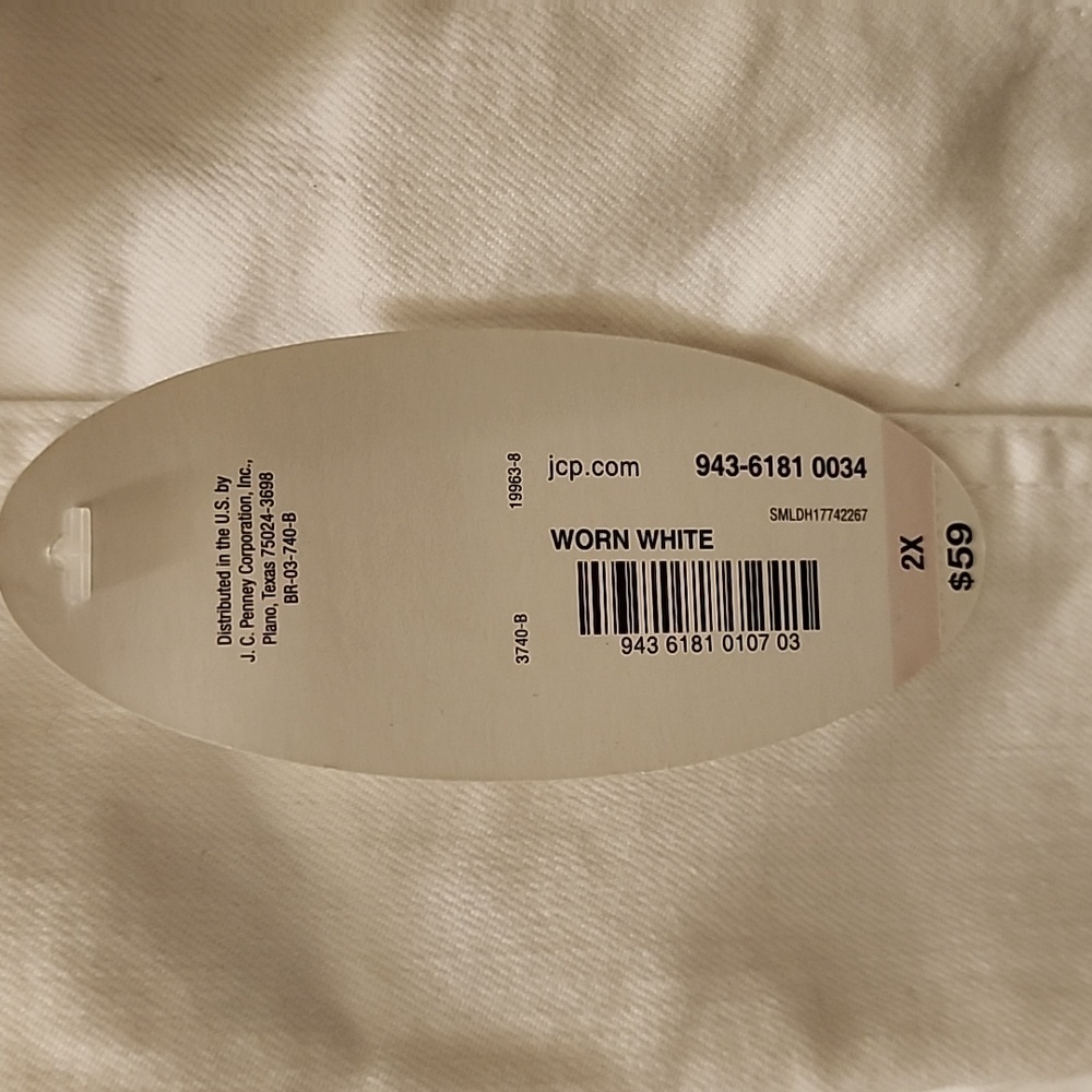 NWT! - White Denim Jacket - Picture 5 of 6